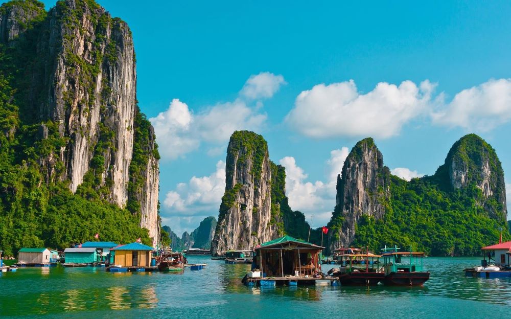 VINH DỰ NHẬN GIẢI THƯỞNG TOP 10 THƯƠNG HIỆU DẪN ĐẦU 2024 – LĨNH VỰC DU LỊCH
